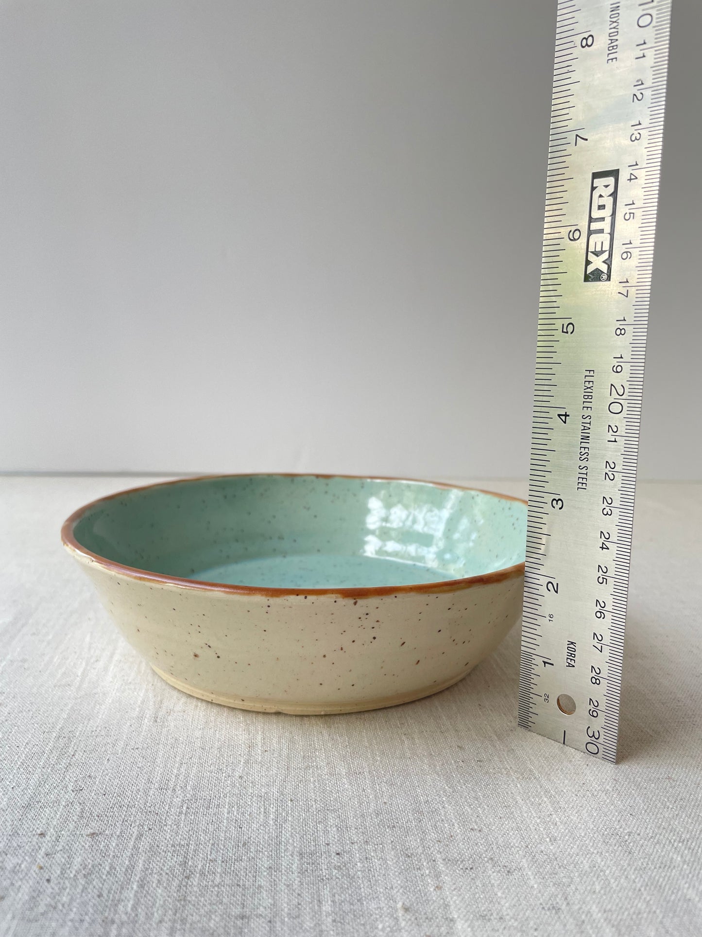 Turquoise Speckled Clay "Blate"