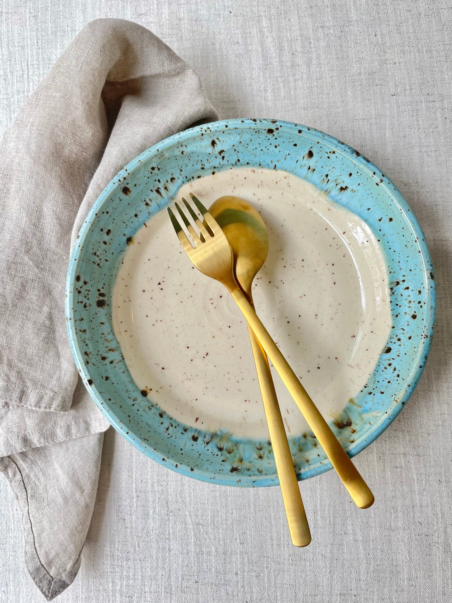 Cerulean Speckled Clay Blate