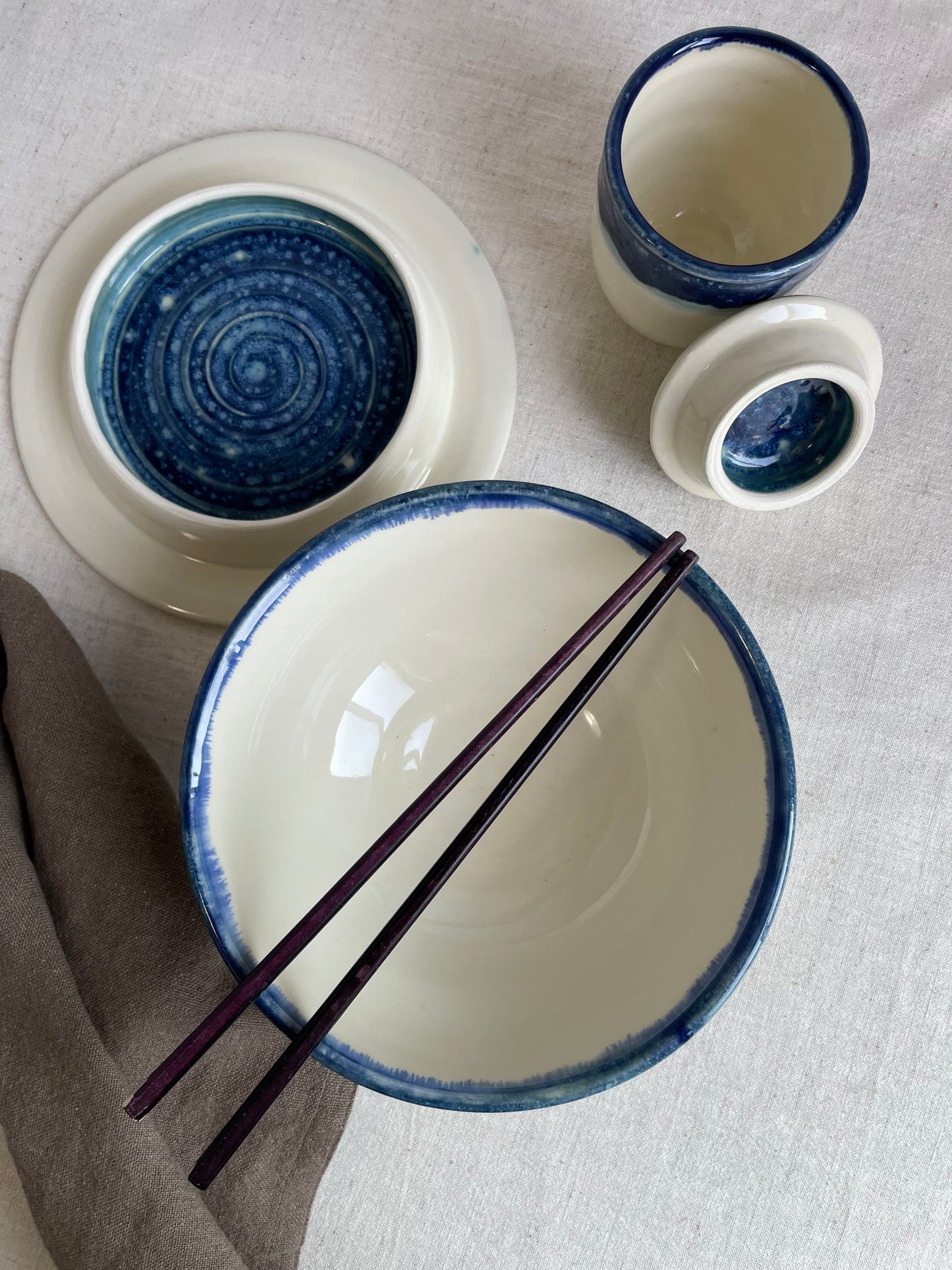 Sapphire Circle Lidded Ramen Bowl