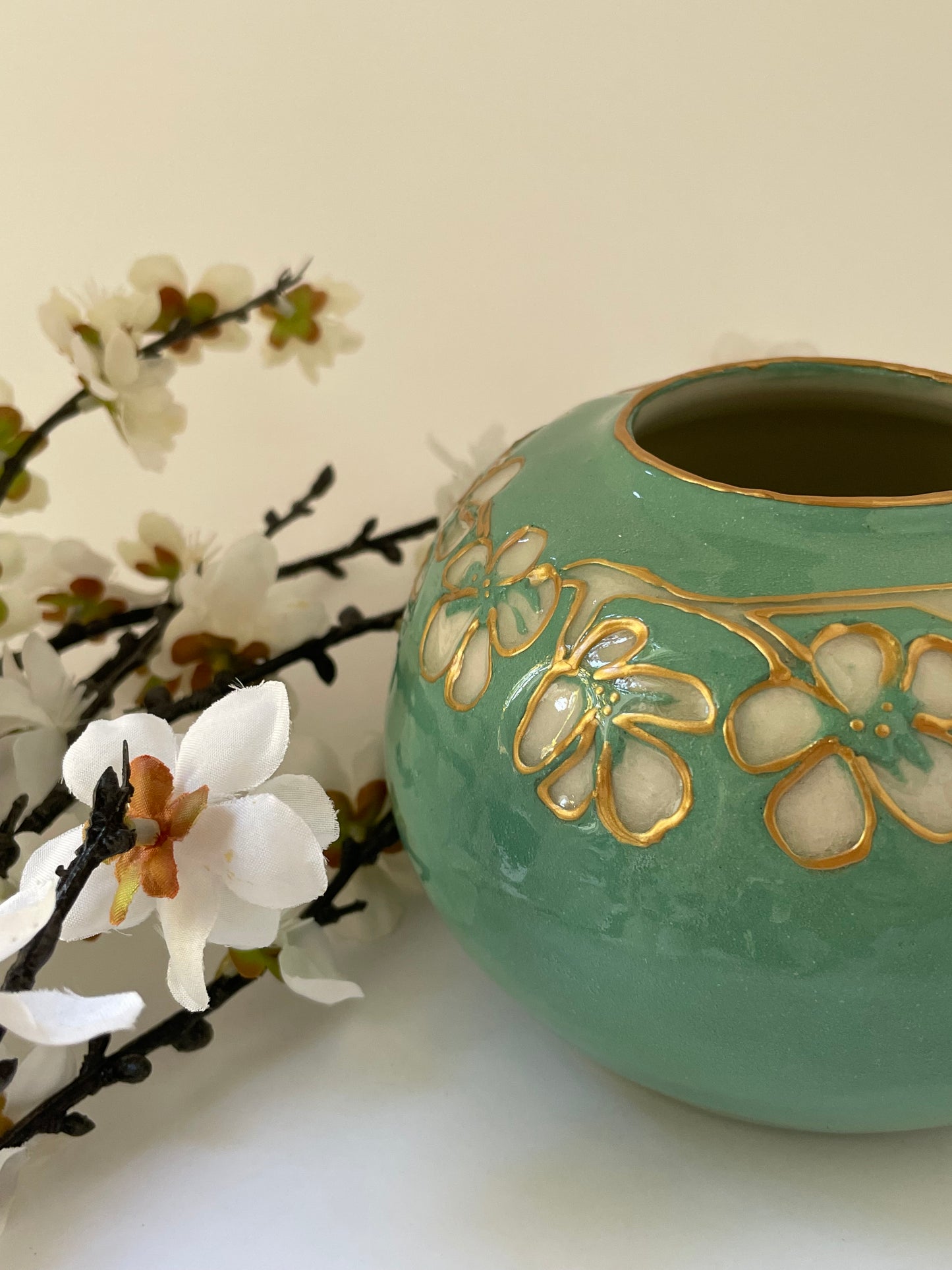 Blossom Ring Vase