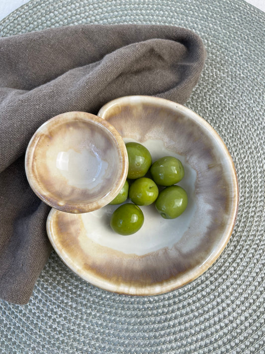 Olives Bowl, Folded Edge Style, Nutmeg and Cream