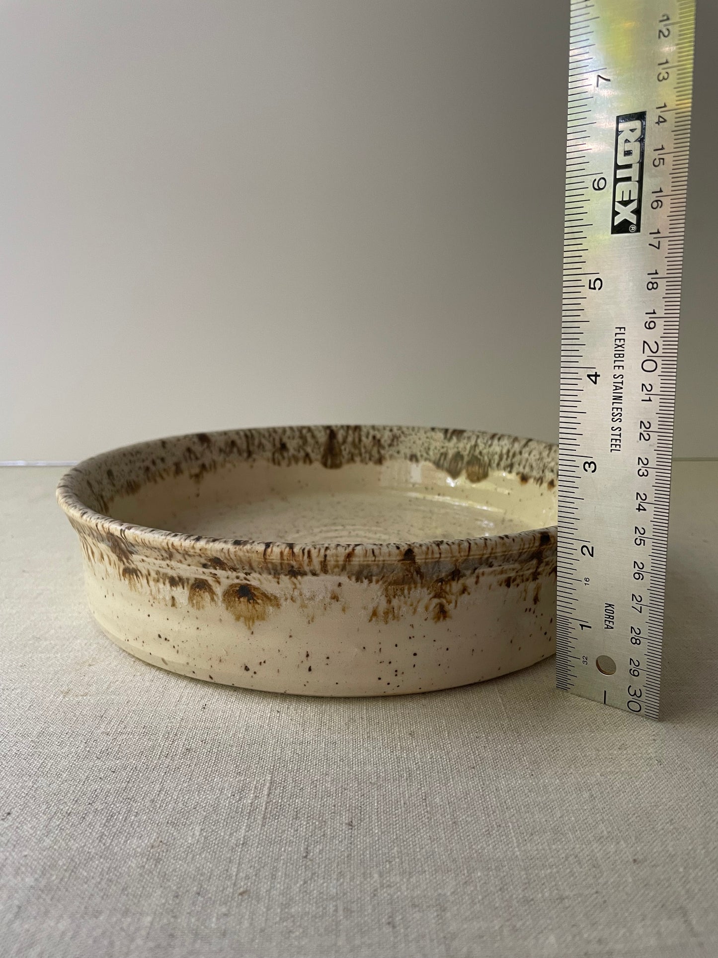 Birch Speckled Round Casserole